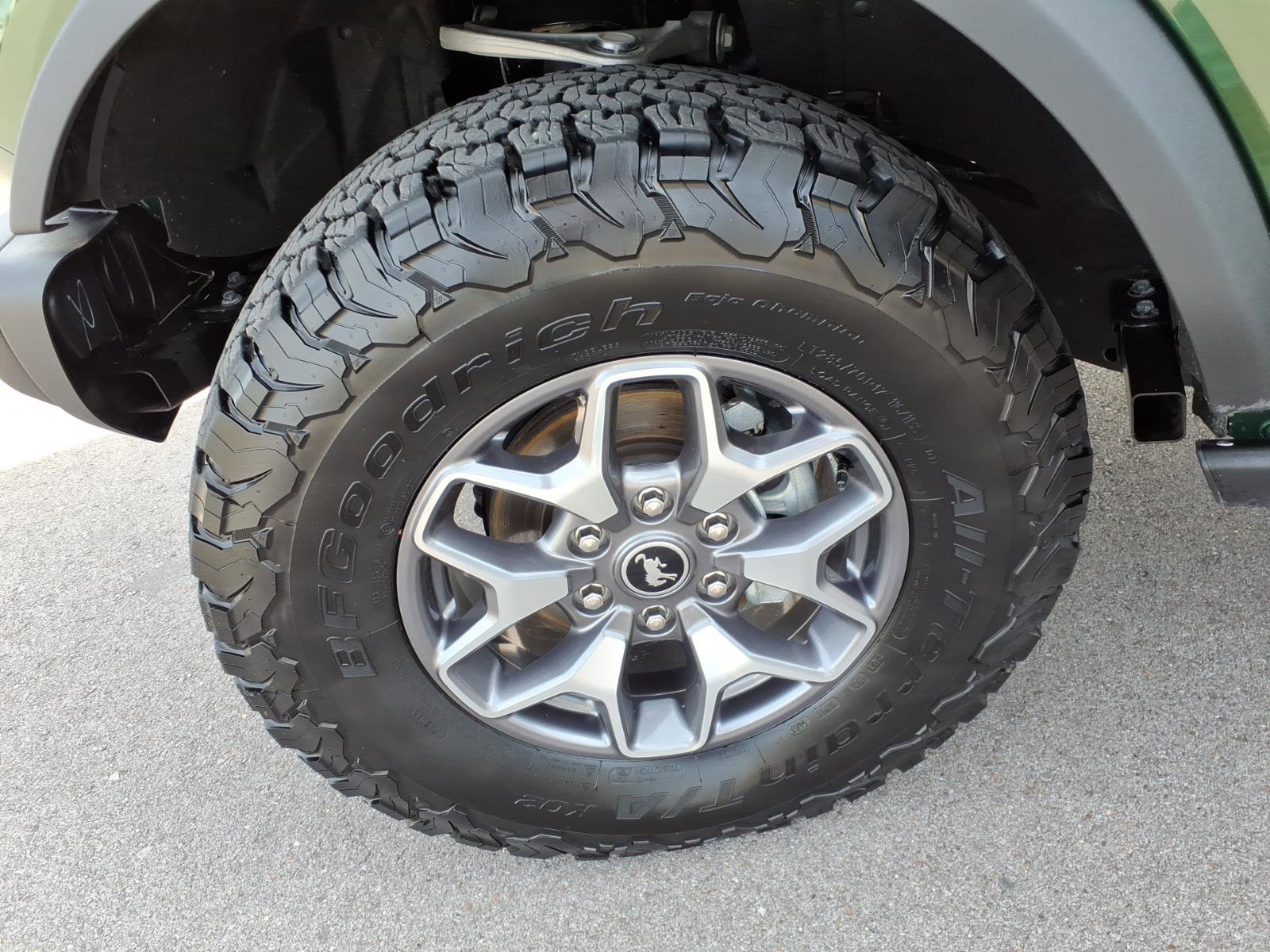 Certified 2025 Ford Bronco Badlands image 9