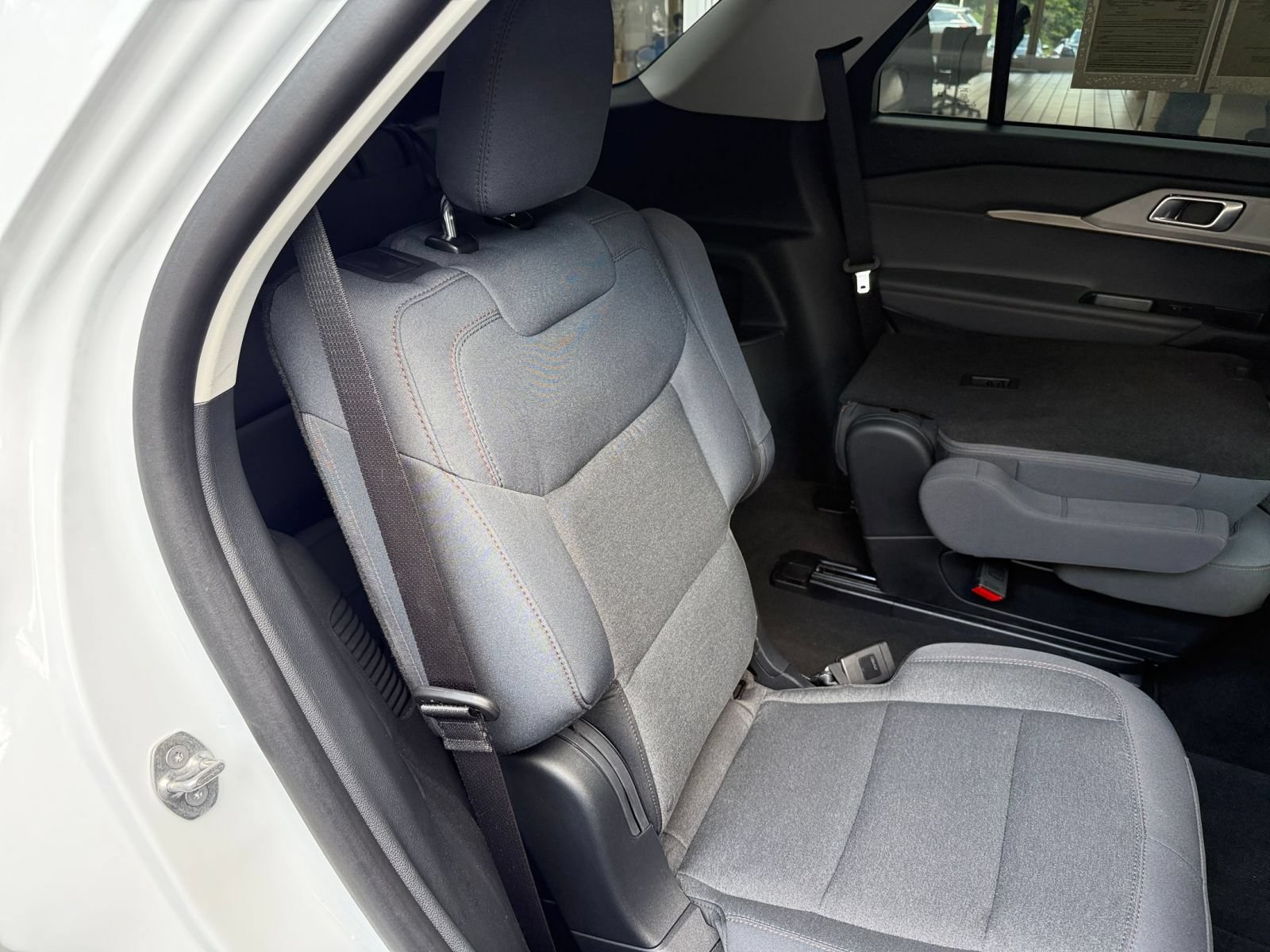Used 2026 Ford Explorer Active AWD/4WD image 40