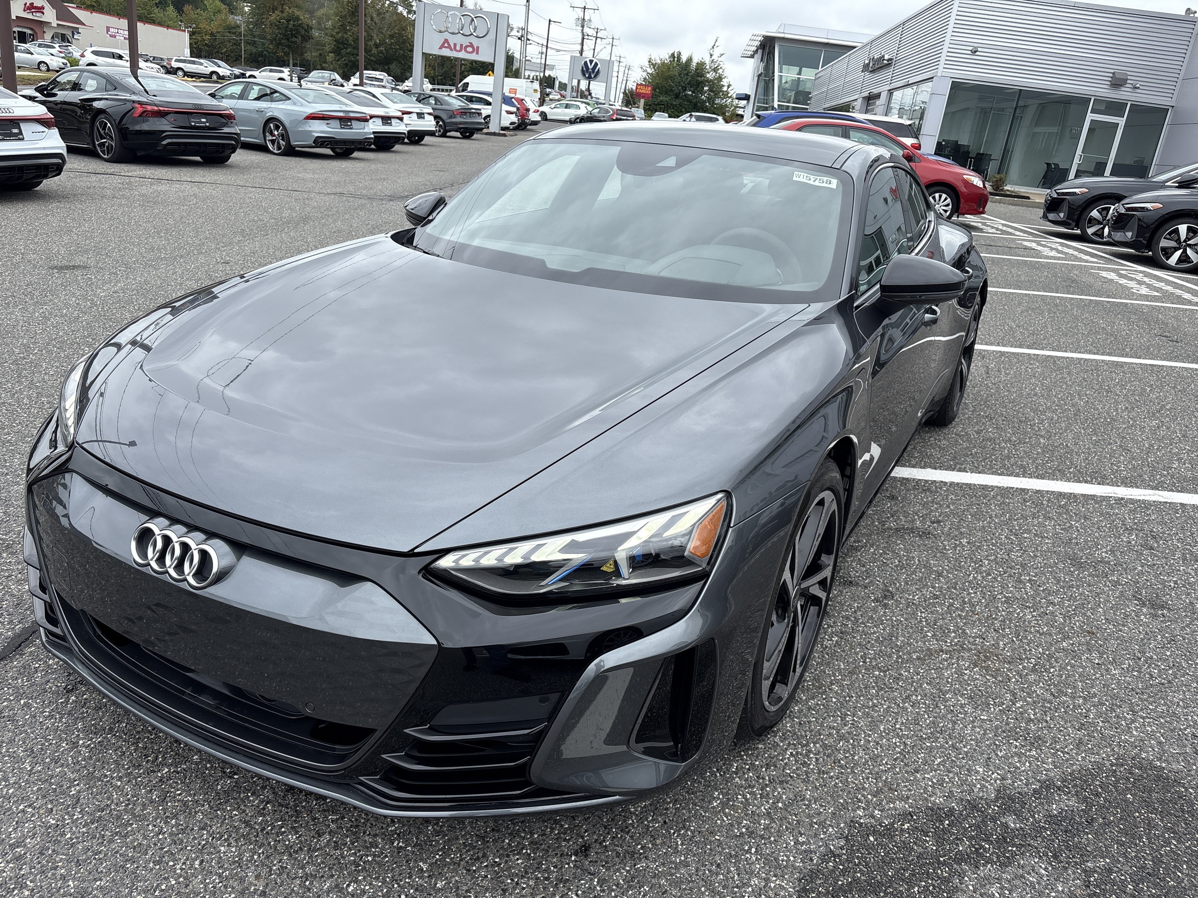 Certified 2023 Audi e-tron GT Premium Plus AWD/4WD image 4