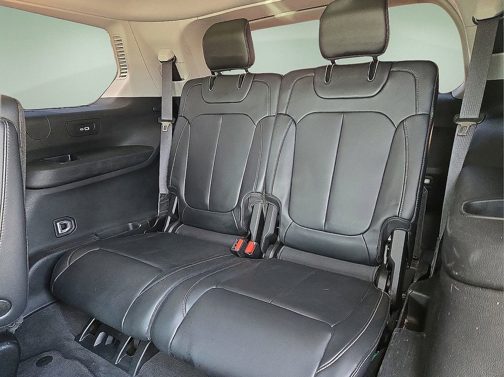 Used 2021 Jeep Grand Cherokee L Limited w/ MOPAR Finishing Package image 16