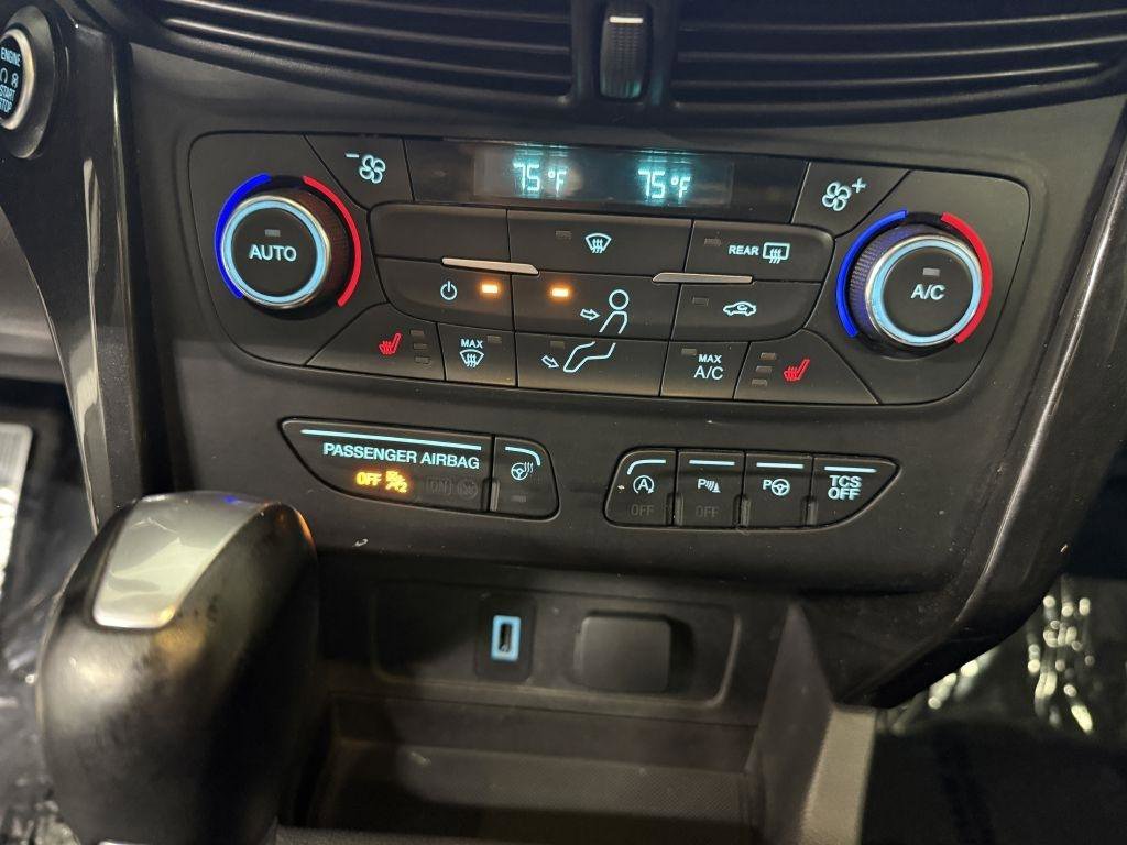 Used 2017 Ford Escape Titanium w/ Equipment Group 301A image 21