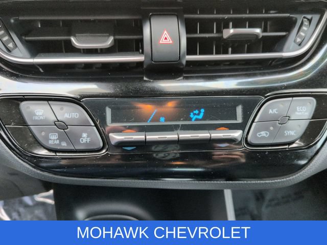 Used 2021 Toyota C-HR LE FWD image 17