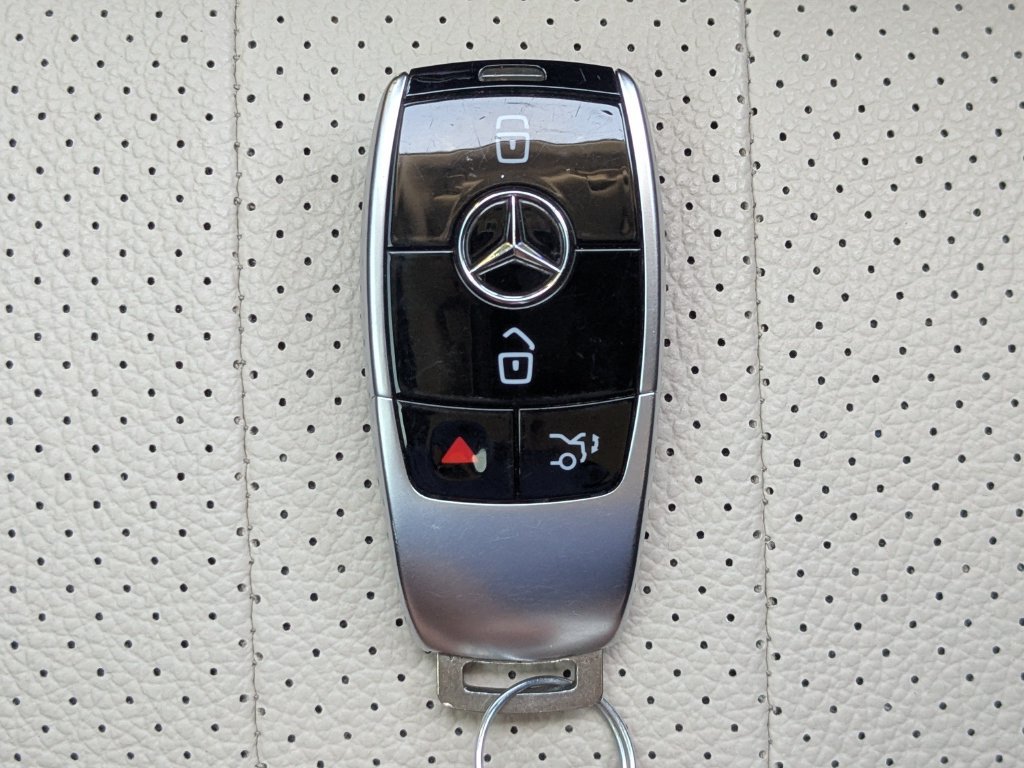Used 2020 Mercedes-Benz E 350 Sedan image 32