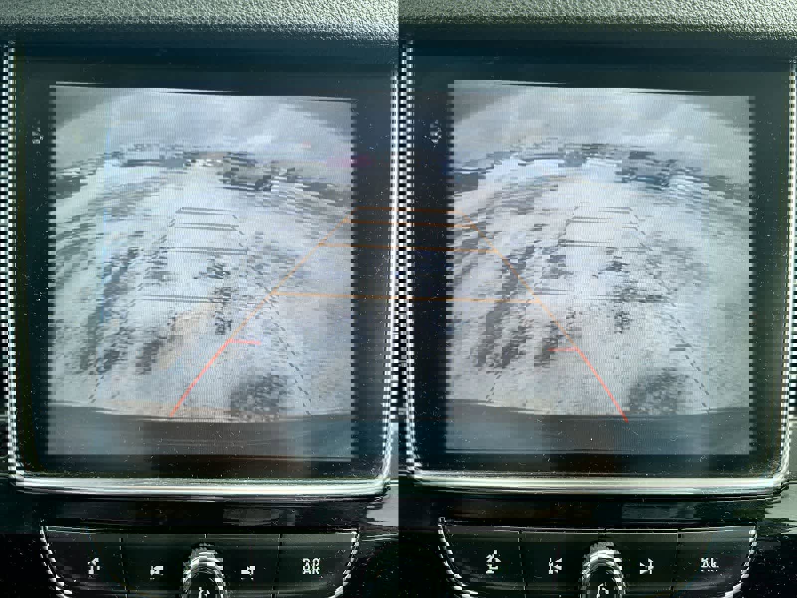 Used 2018 Buick Encore Preferred image 29