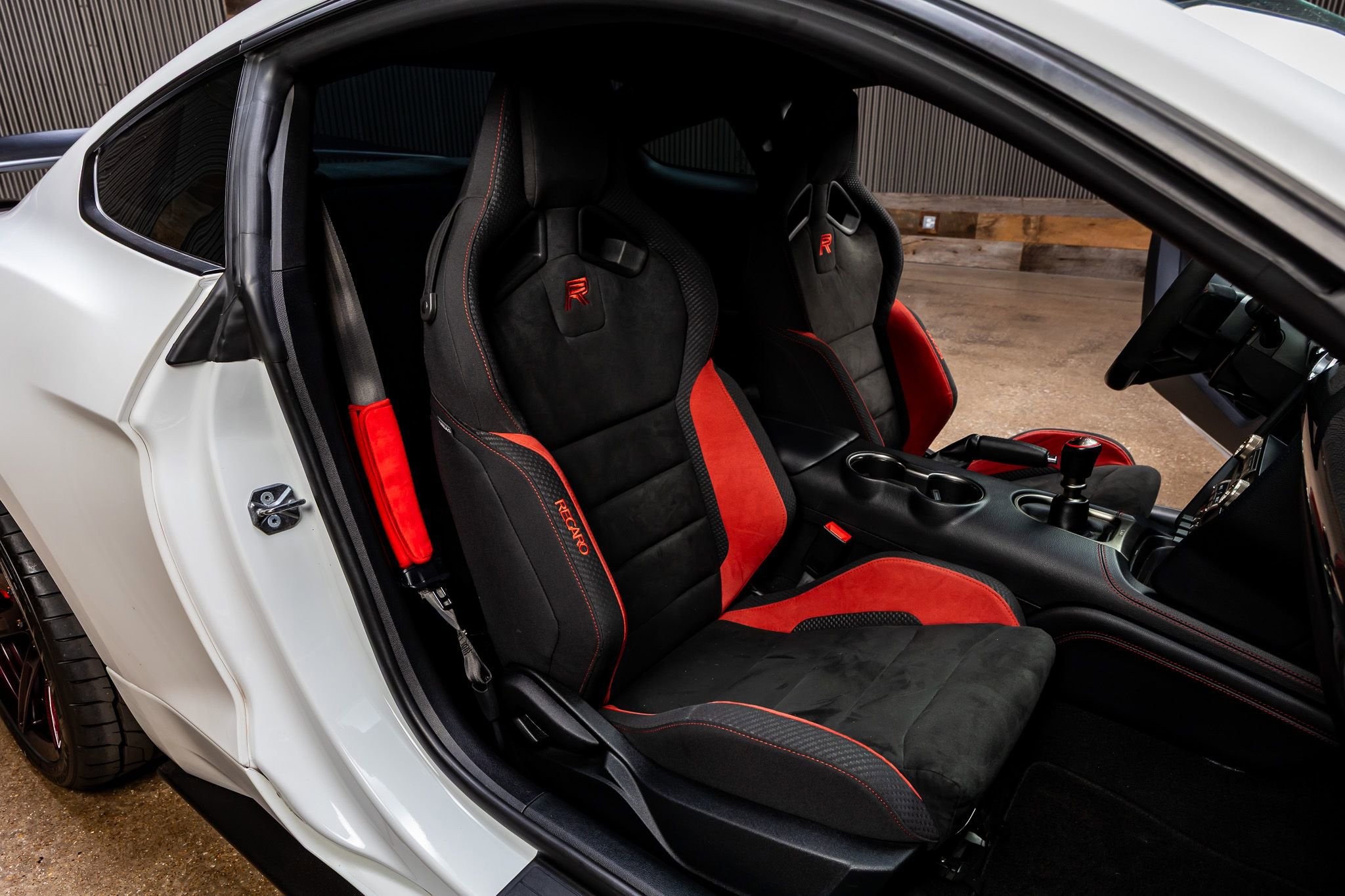 Used 2020 Ford Mustang Shelby GT350R w/ GT350R Equipment Group 920A image 26