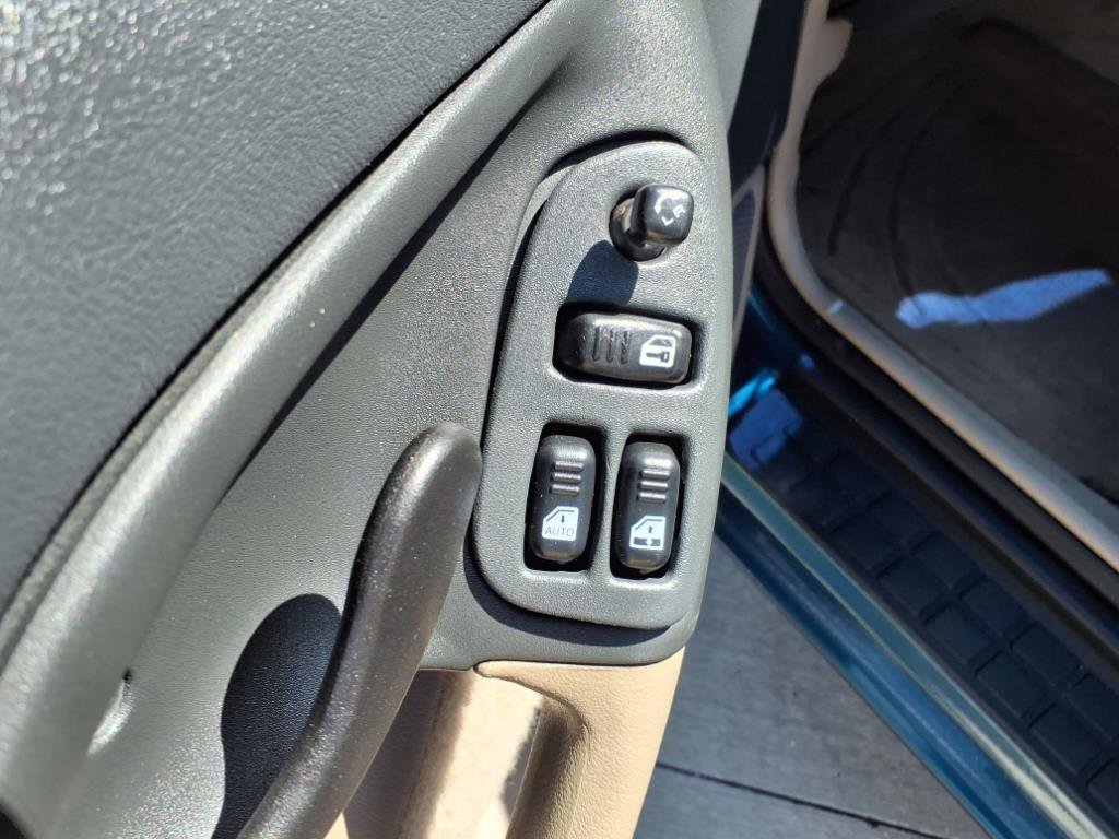 Used 1997 Chevrolet Camaro Z28 image 35