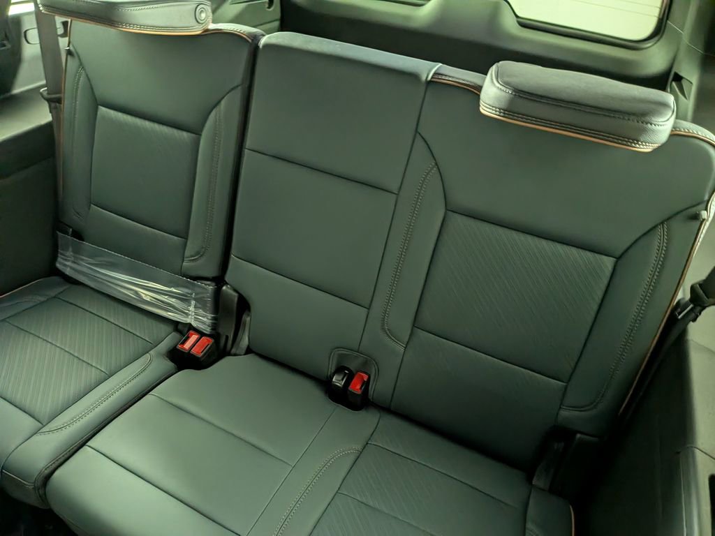 New 2026 GMC Yukon XL AT4 image 36
