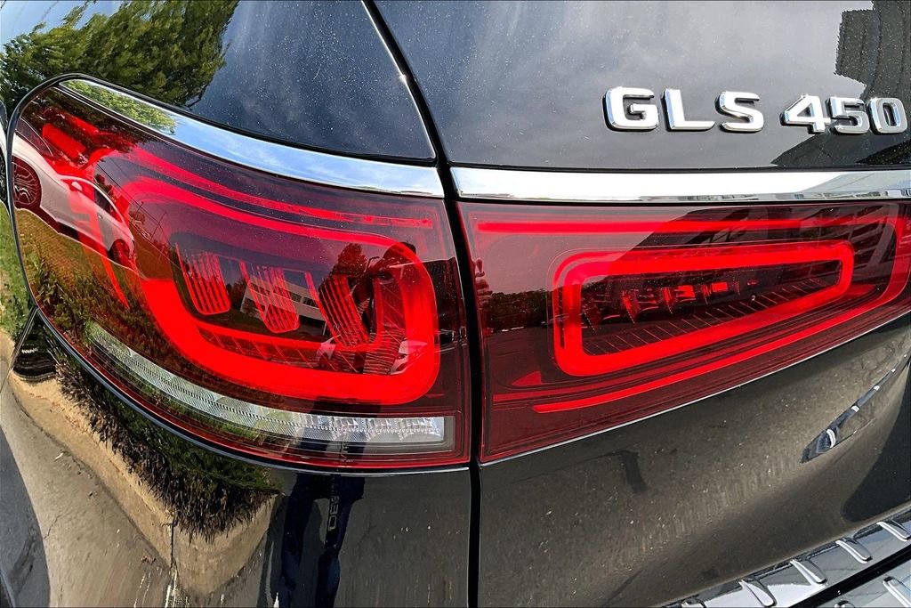 Certified 2022 Mercedes-Benz GLS 450 4MATIC image 32