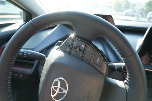 Used 2026 Toyota Prius Plug-In Hybrid FWD image 25