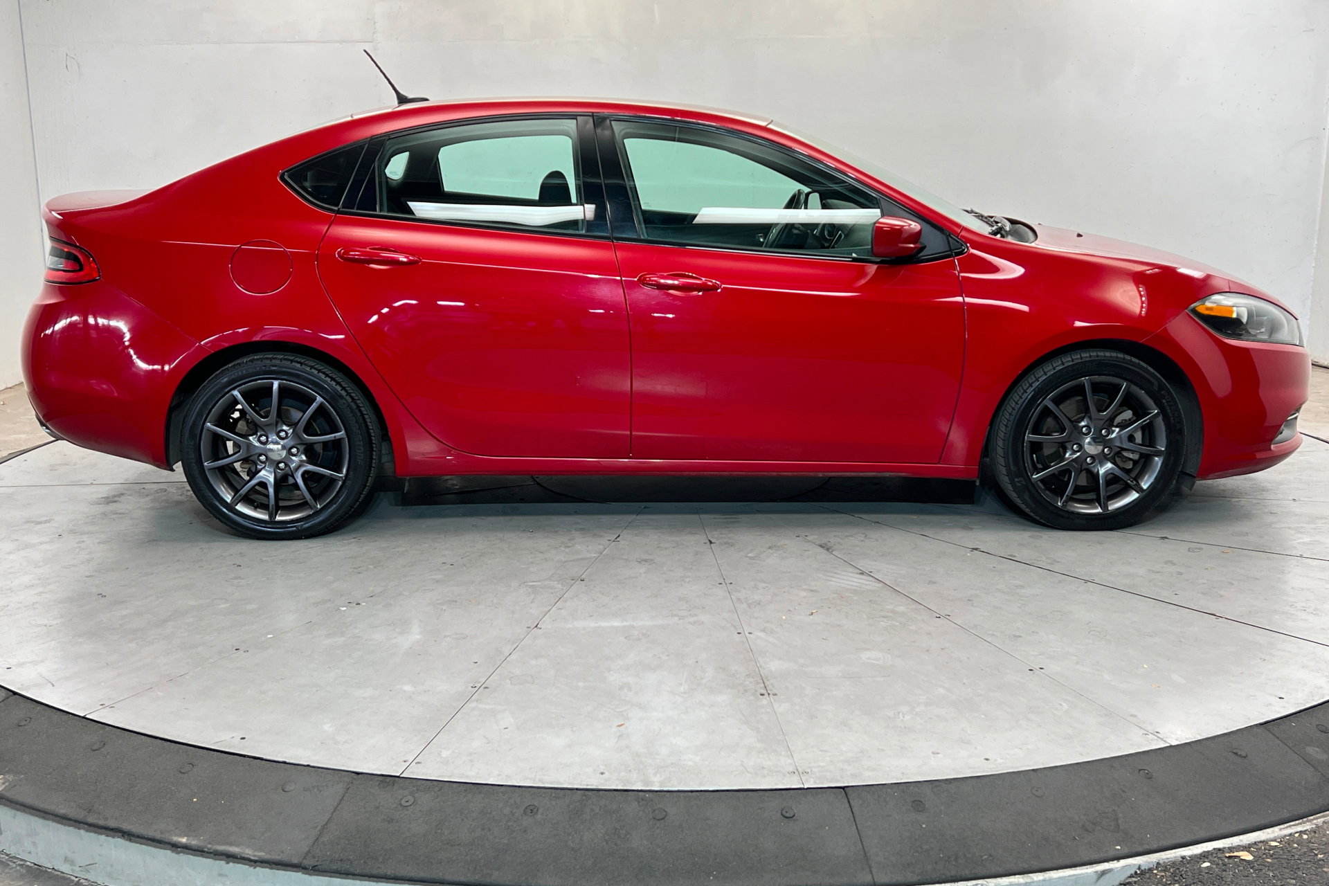 Used 2016 Dodge Dart SXT w/ Rallye Appearance Group FWD image 7
