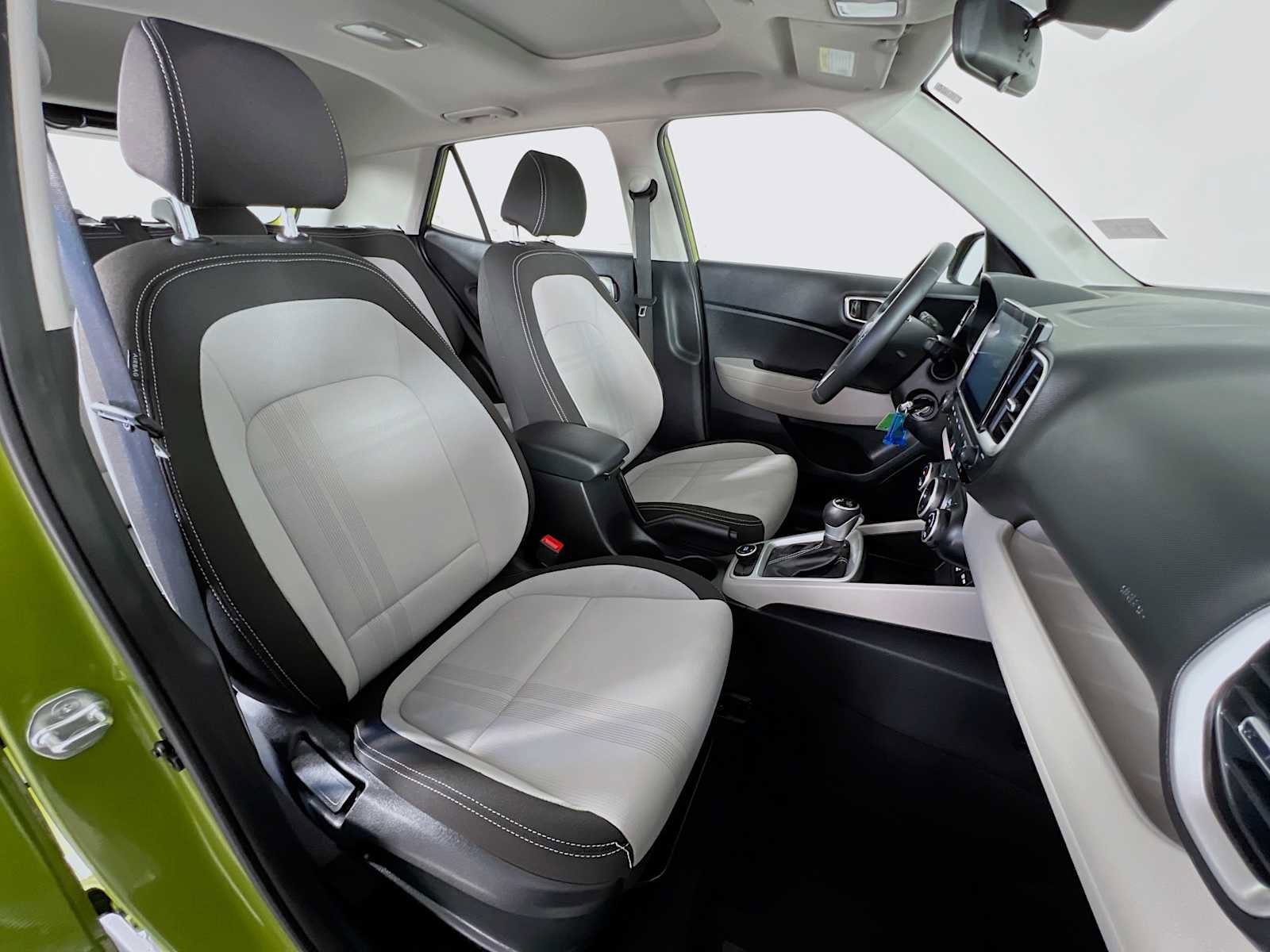 Certified 2023 Hyundai Venue SEL w/ Cargo Package image 27