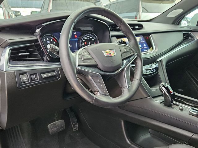 Used 2023 Cadillac XT5 Premium Luxury w/ Technology Package image 9