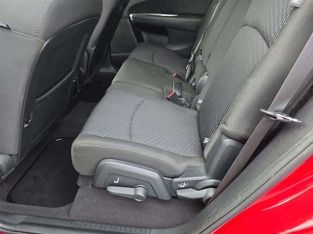 Used 2017 Dodge Journey SXT w/ Comfort/Convenience Group AWD/4WD image 16