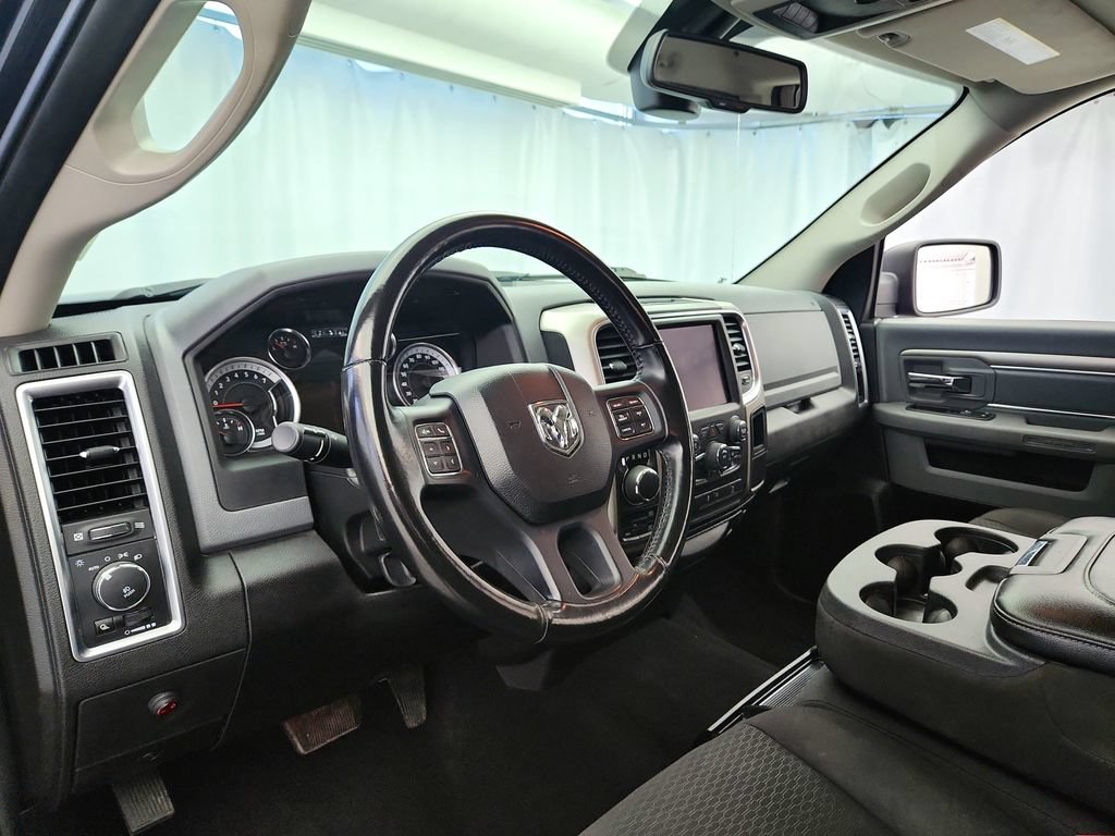 Used 2020 RAM 1500 Warlock AWD/4WD image 10