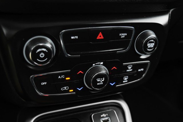 Used 2021 Jeep Compass Latitude AWD/4WD image 19