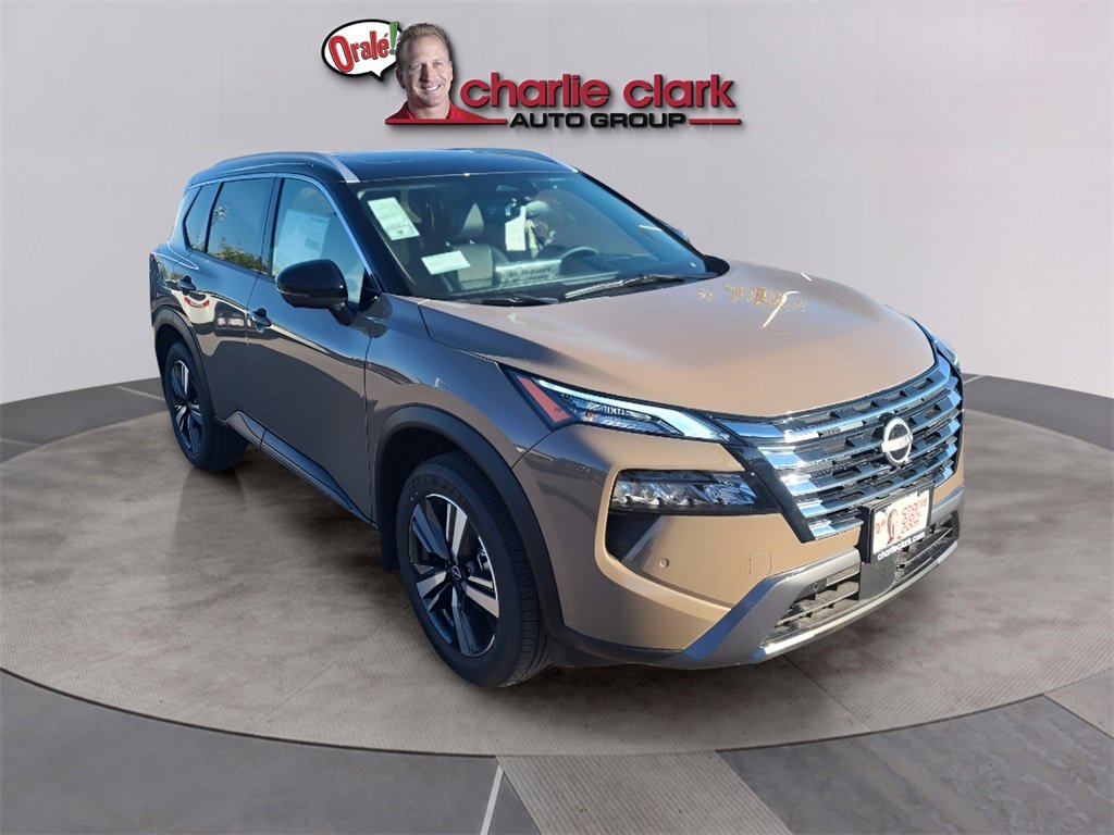 Used 2024 Nissan Rogue SL w/ SL Premium Package image 8