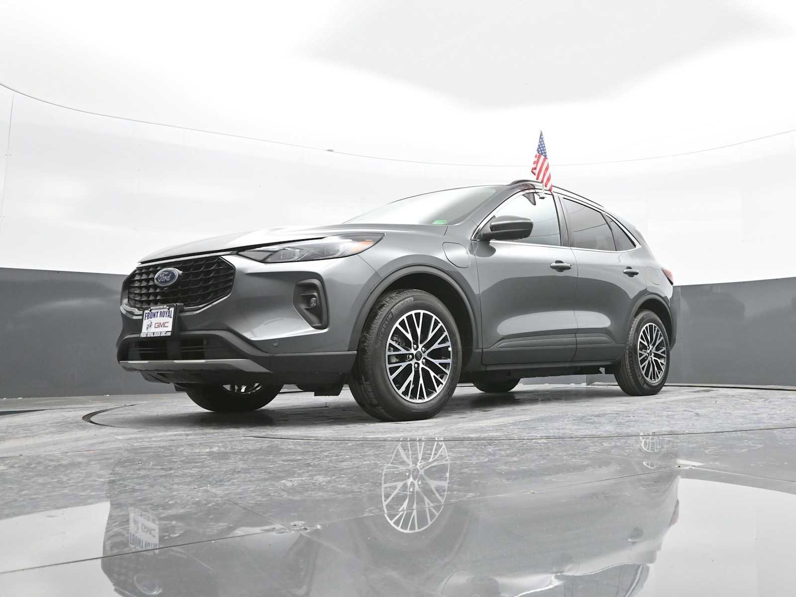 Used 2025 Ford Escape SE w/ PHEV Premium Package image 40