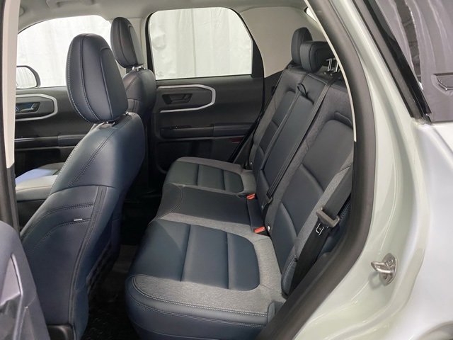 Used 2024 Ford Bronco Sport Outer Banks image 11