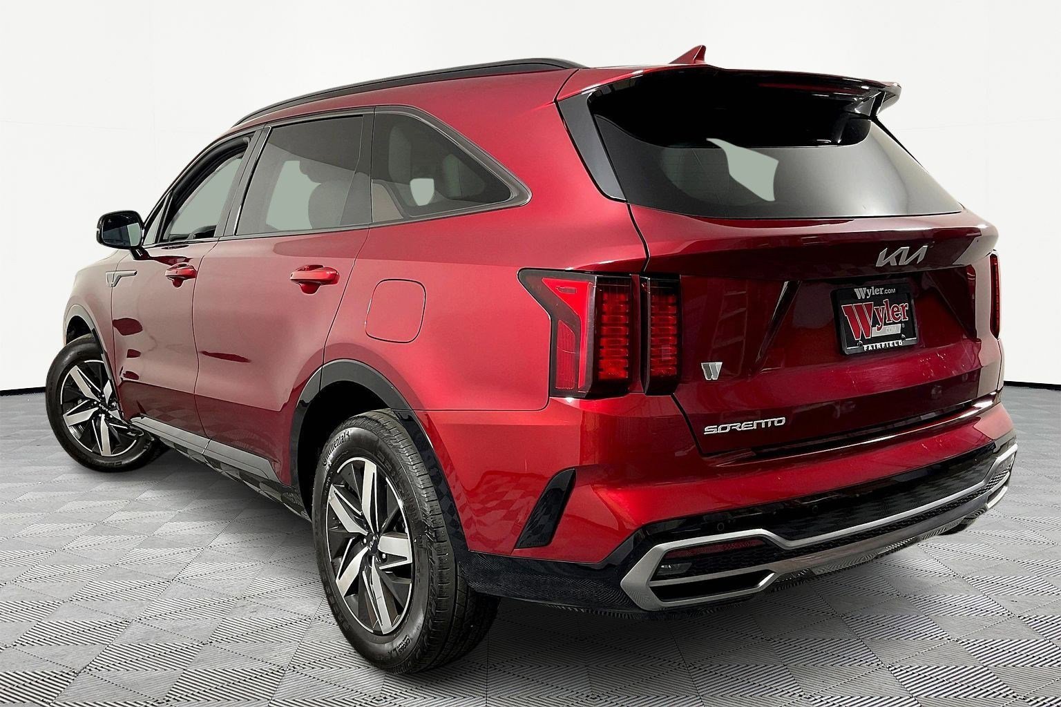 Certified 2023 Kia Sorento EX w/ Panoramic Sunroof Package image 4