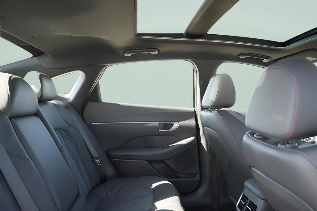 Used 2021 Hyundai Sonata SEL Plus w/ Tech Package FWD image 14