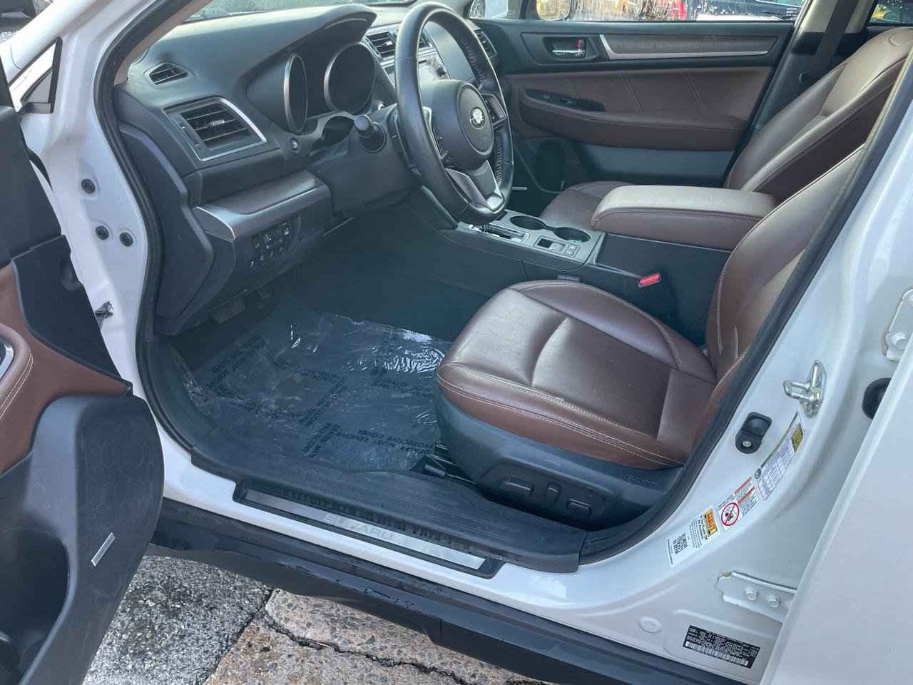 Used 2018 Subaru Outback 3.6R Touring image 34