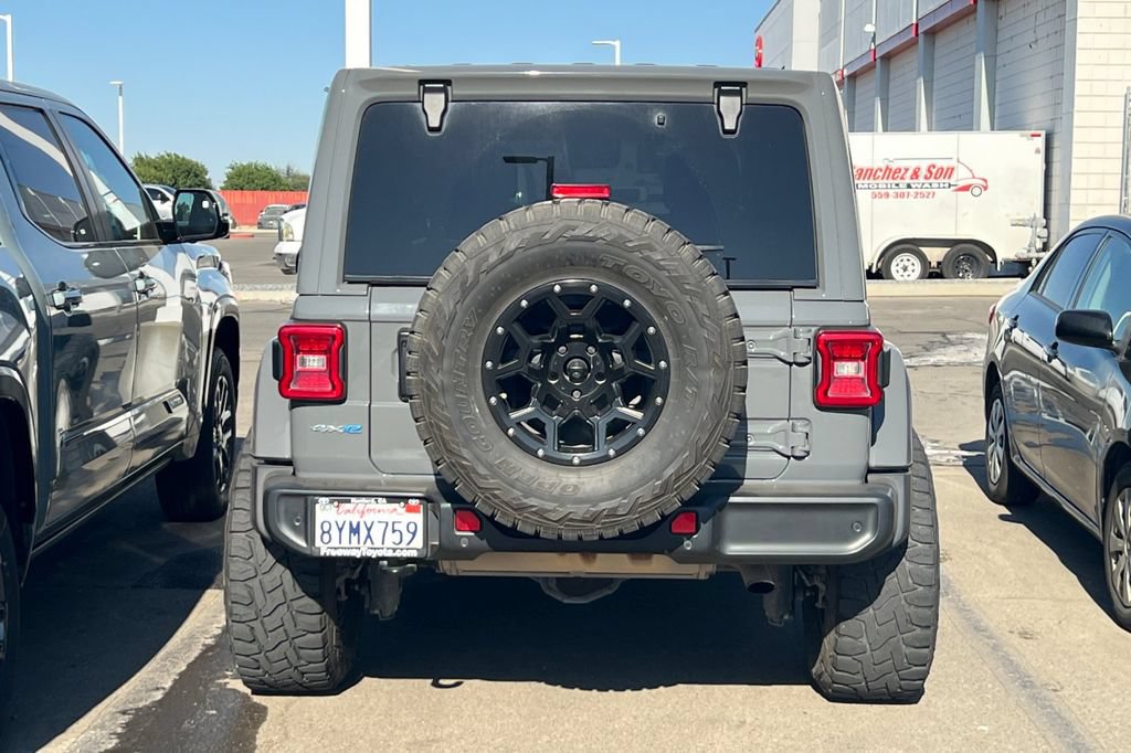Used 2021 Jeep Wrangler Unlimited Sahara w/ Cold Weather Group AWD/4WD image 7