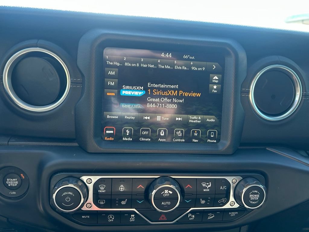 Used 2019 Jeep Wrangler Unlimited Sahara AWD/4WD image 22