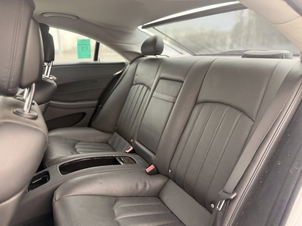 Used 2008 Mercedes-Benz CLS 550 image 16