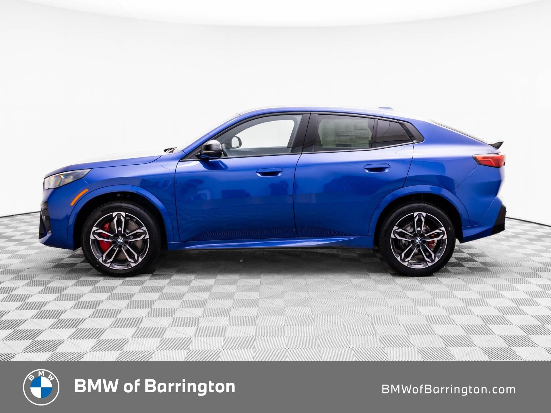 New 2026 BMW X2 xDrive28i w/ Technology Package AWD/4WD image 2
