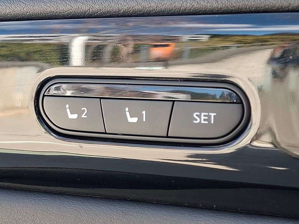 Certified 2025 INFINITI QX60 Pure w/ Cargo Package image 27