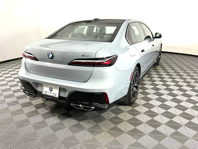 Used 2024 BMW 760i xDrive image 6