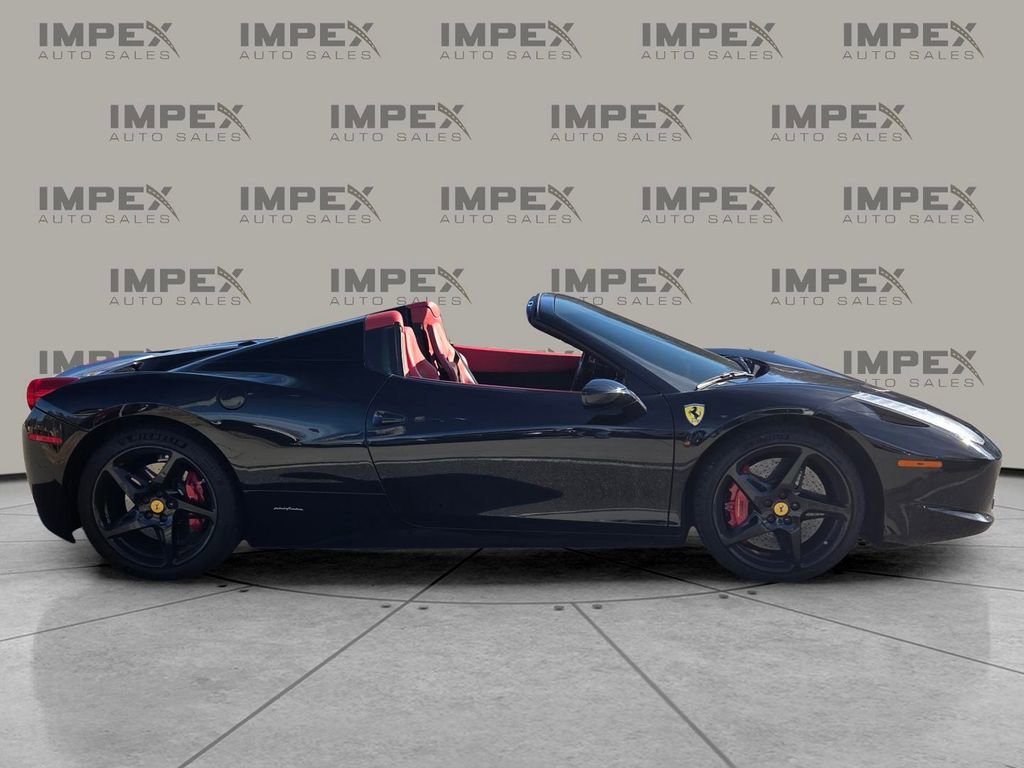 Used 2013 Ferrari 458 Spider image 9