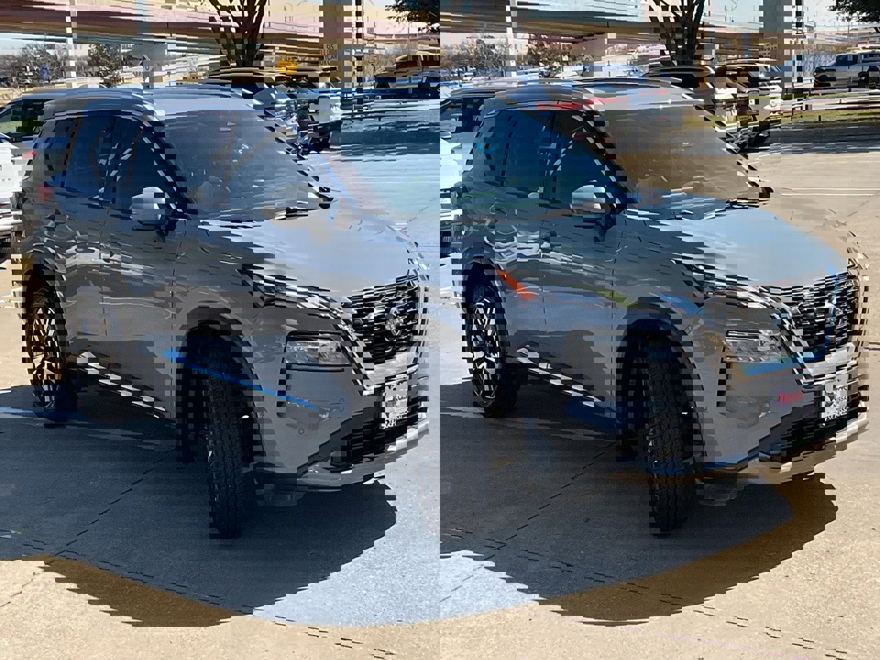 Used 2022 Nissan Rogue SL w/ SL Premium Package image 4