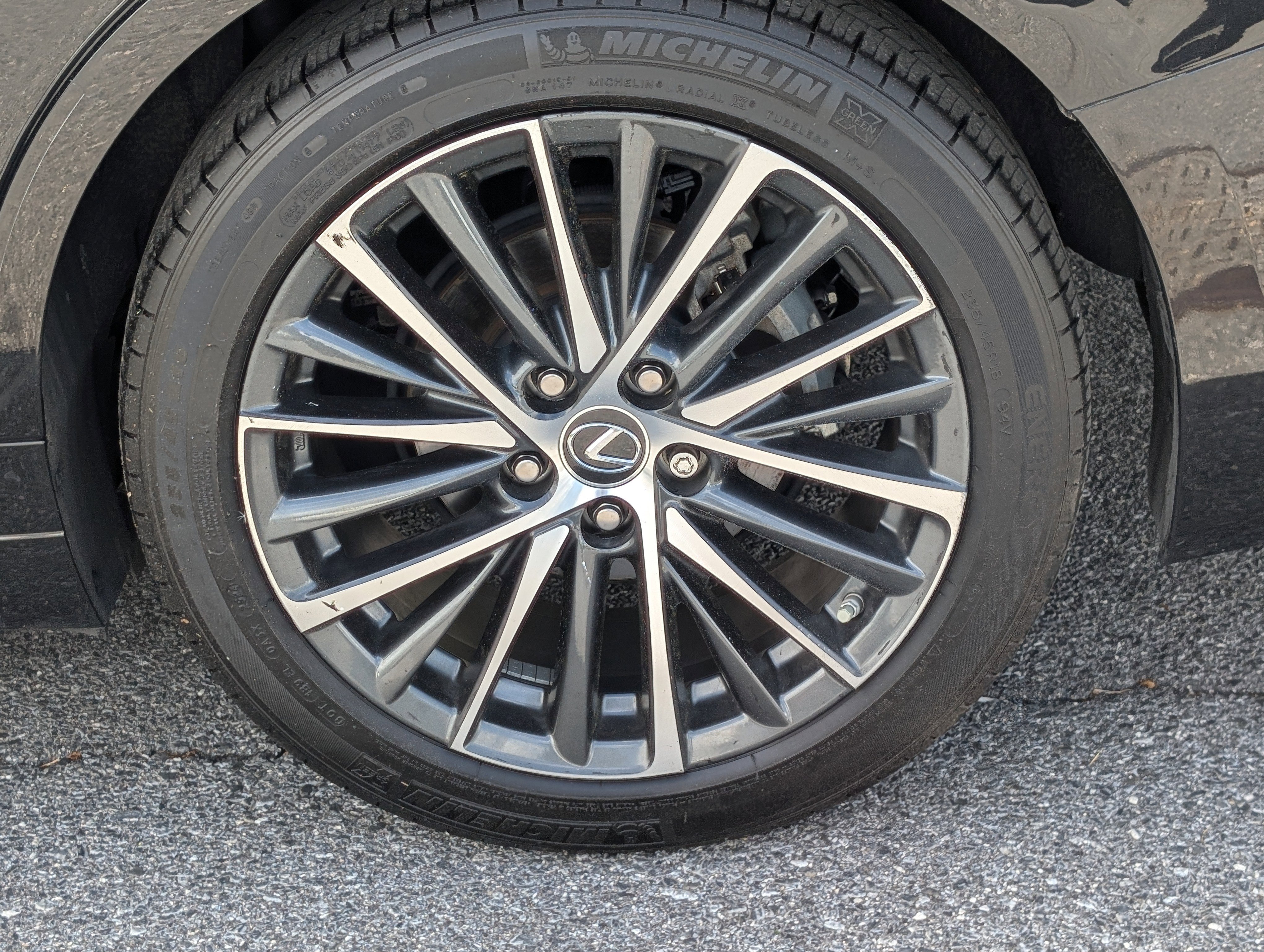 Used 2025 Lexus ES 300h w/ Premium Package image 8