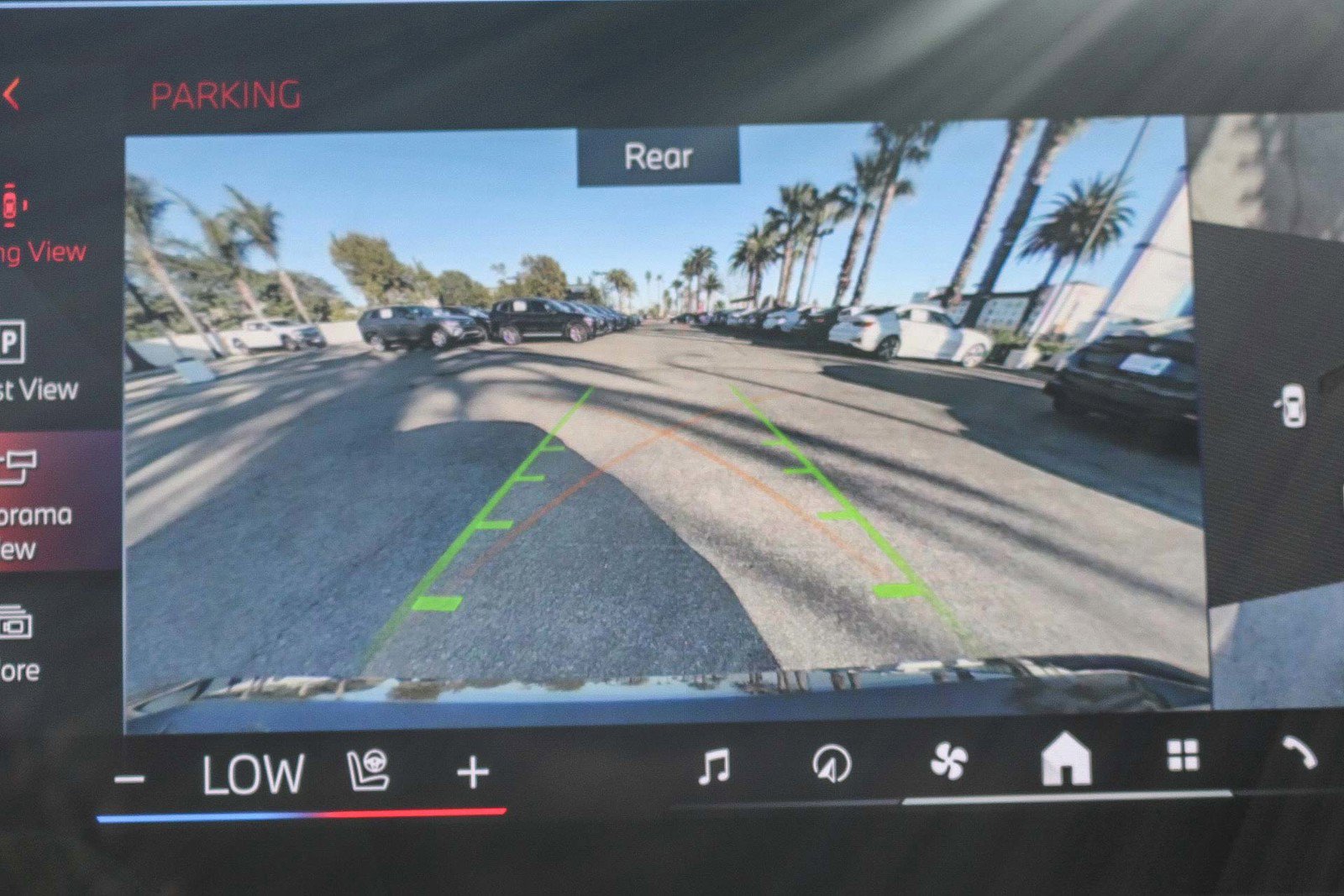 Used 2023 BMW 760i xDrive w/ Luxury Rear Seating Package image 24