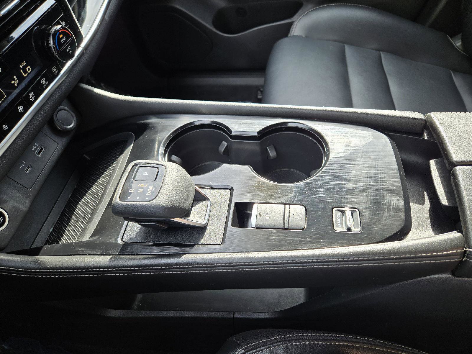 Used 2022 Nissan Rogue SL FWD image 22