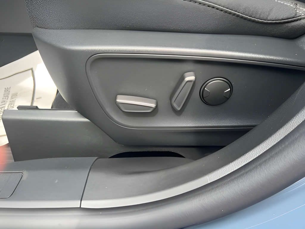 New 2025 Ford Escape Active w/ Active Premium Tech Pack AWD/4WD image 24