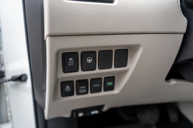 Used 2022 Nissan Rogue Sport SL w/ Premium Package image 23