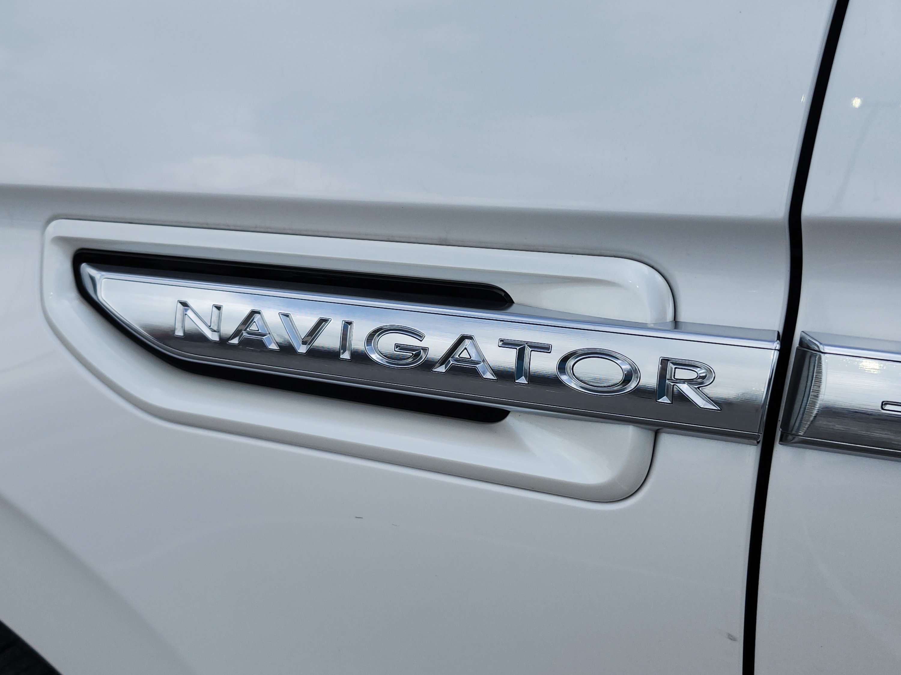 Used 2019 Lincoln Navigator L Reserve AWD/4WD image 40