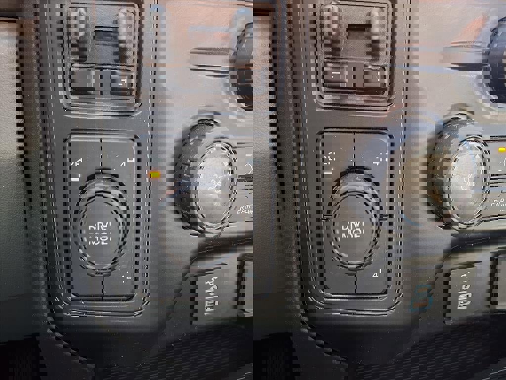 Used 2024 Ford F350 XL w/ 360-Degree Camera Package image 23