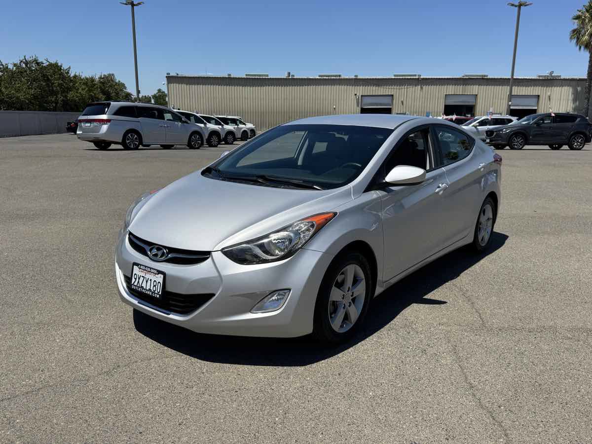 Used 2013 Hyundai Elantra GLS w/ Preferred Pkg FWD image 5