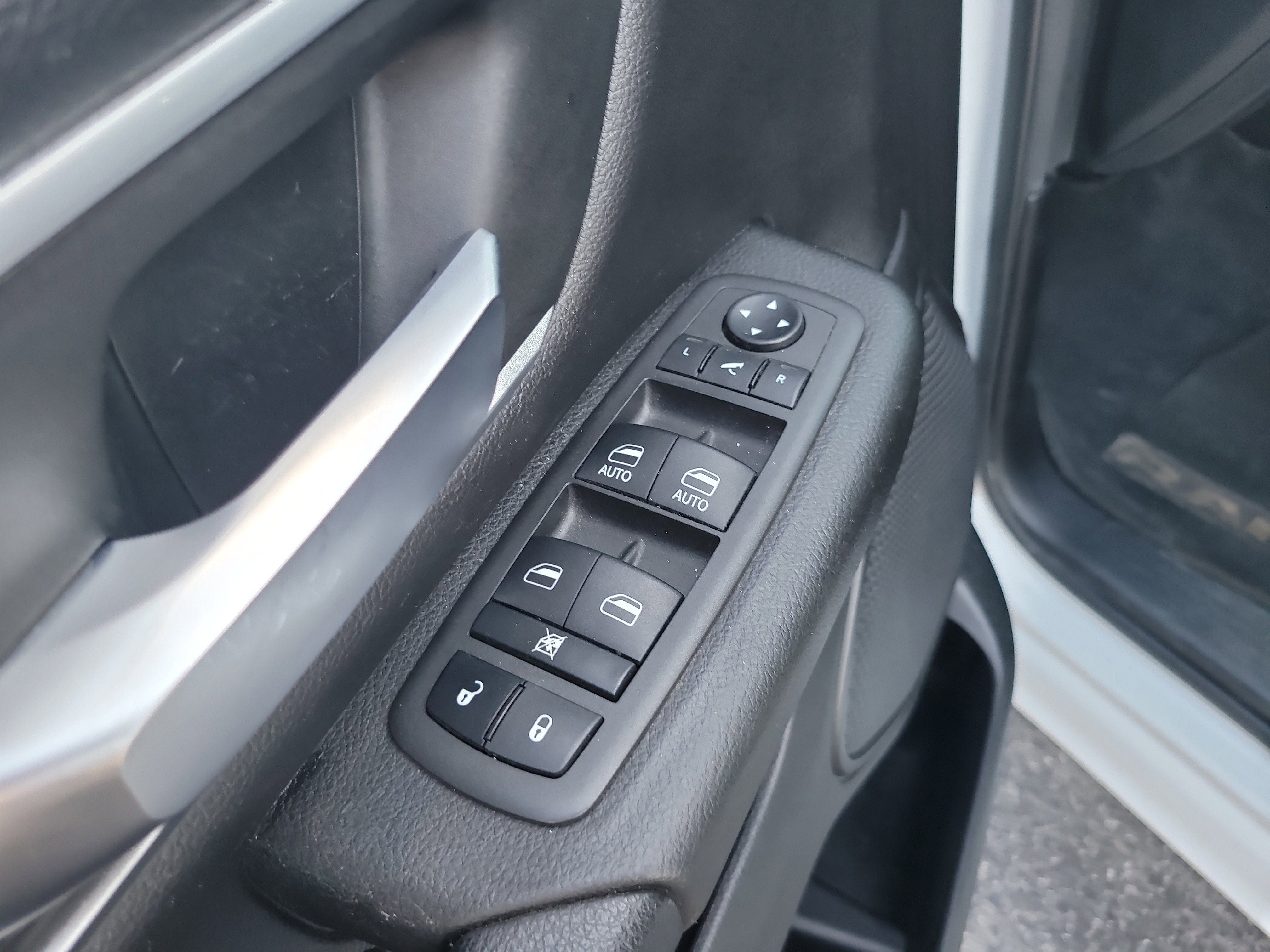 Used 2022 RAM 1500 Big Horn AWD/4WD image 17