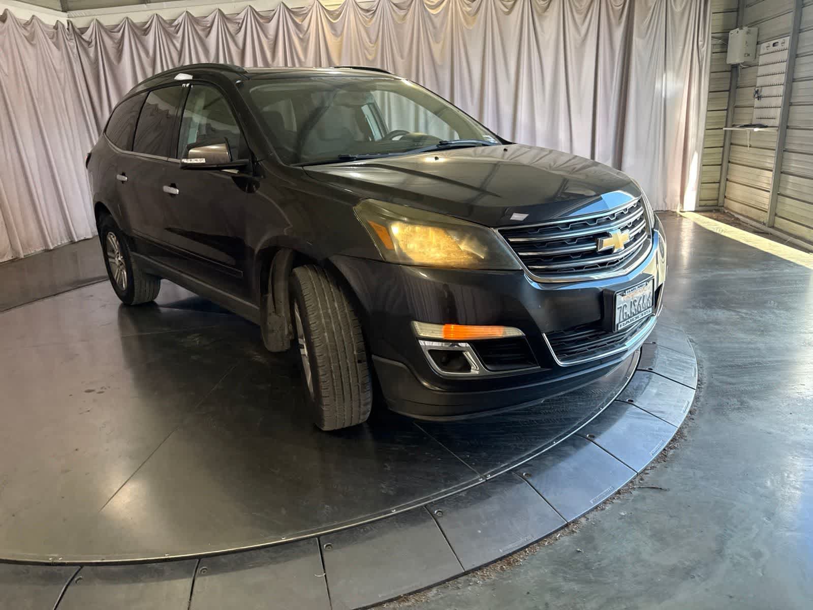 Used 2015 Chevrolet Traverse LT FWD video 2