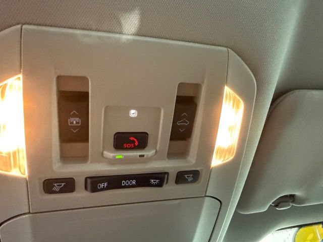 Used 2025 Toyota Highlander Platinum AWD/4WD image 25