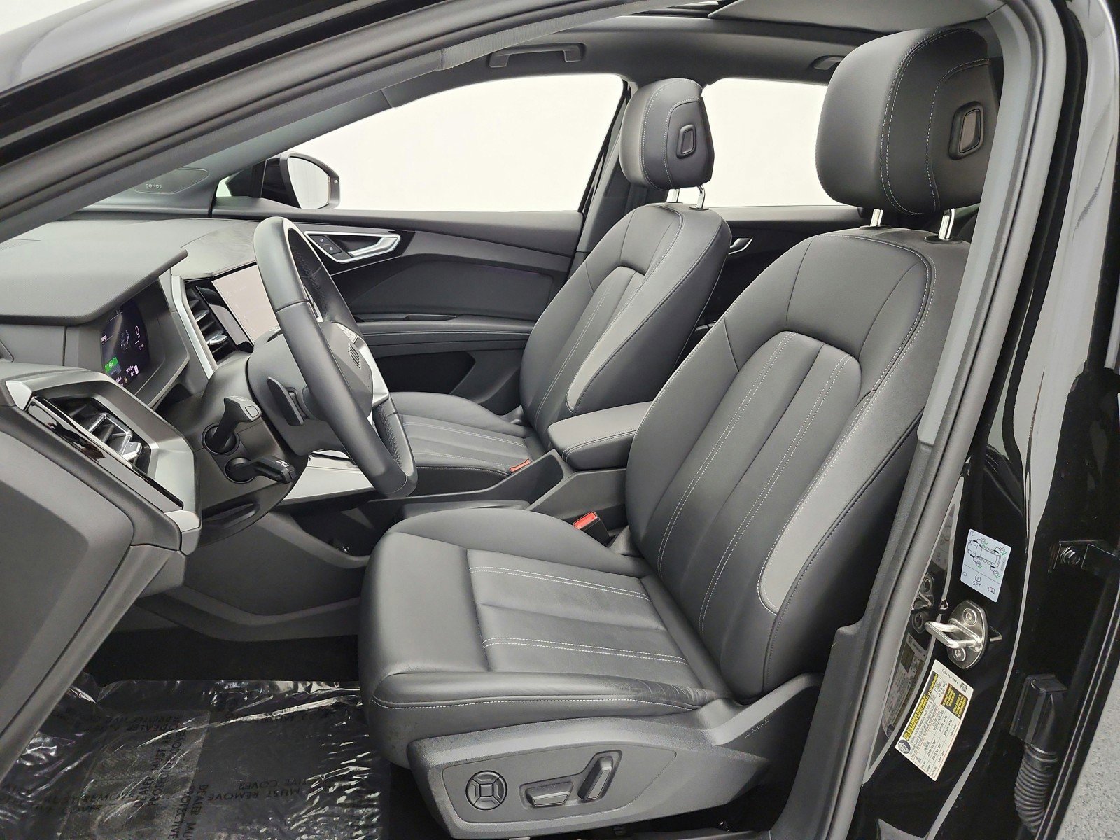 Used 2023 Audi Q4 e-tron Premium Plus AWD/4WD image 14