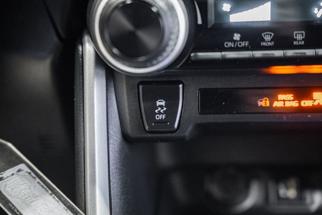 Used 2024 Toyota RAV4 LE image 22