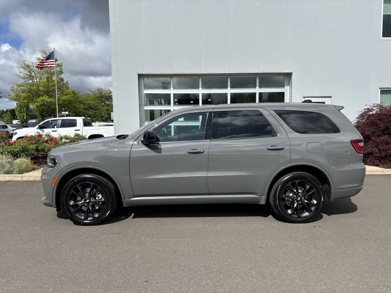 Used 2025 Dodge Durango GT AWD/4WD image 2