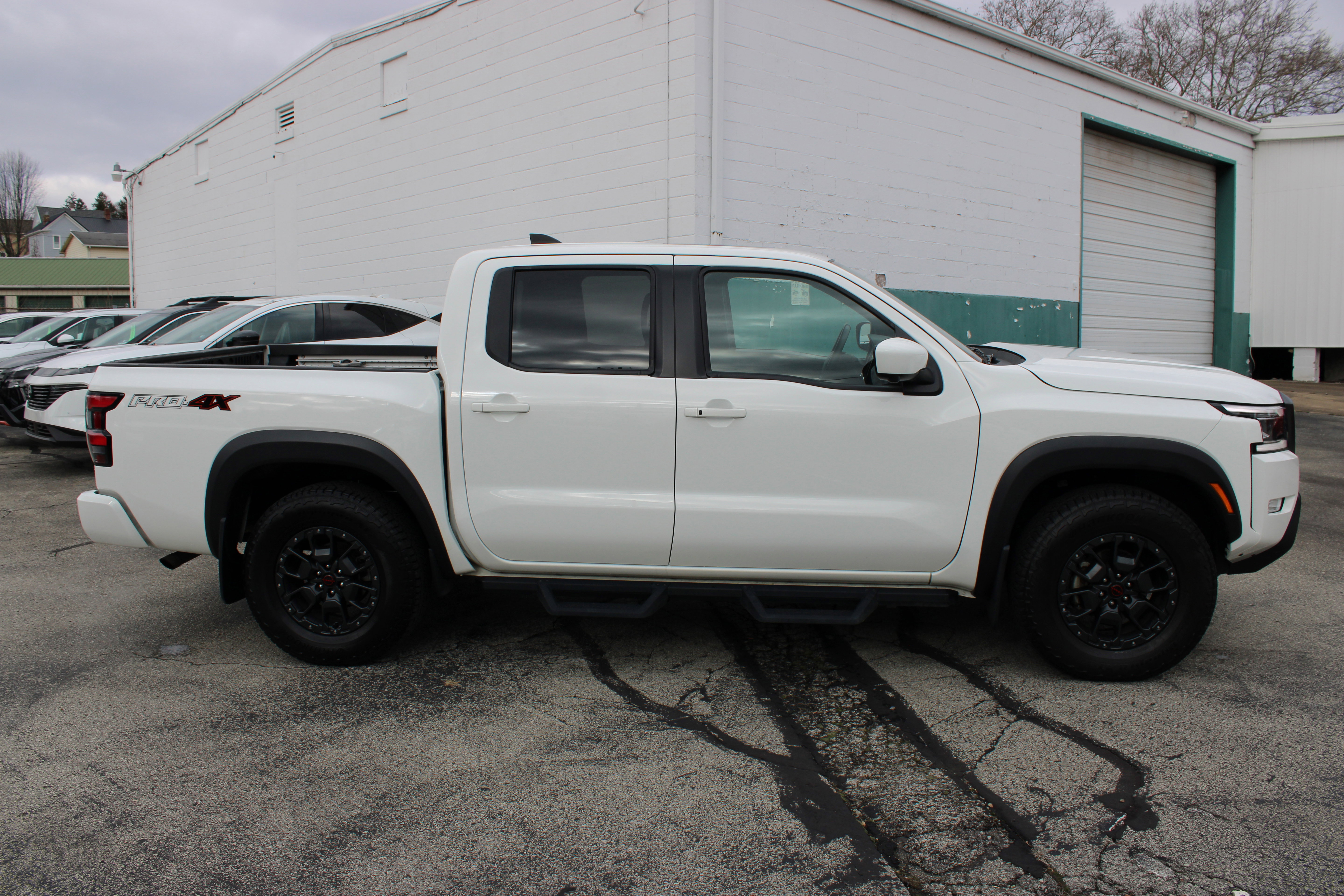 Certified 2024 Nissan Frontier PRO-4X w/ Pro Premium Package image 8
