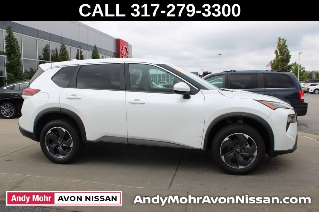 Used 2024 Nissan Rogue SV AWD/4WD image 6