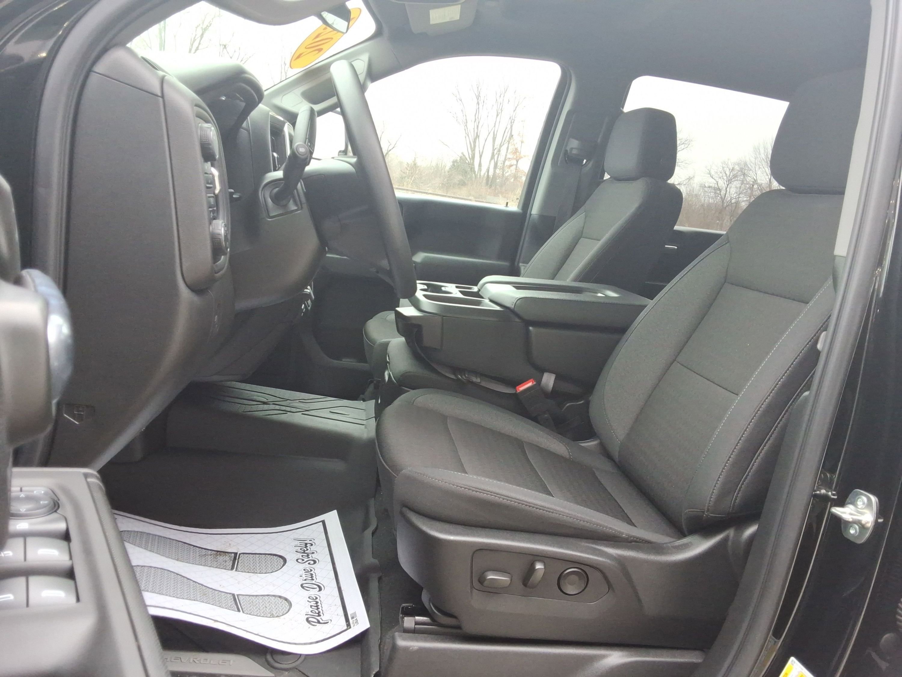 Used 2025 Chevrolet Silverado 2500 Custom w/ Custom Convenience Package image 24